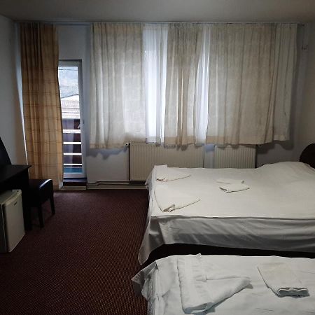 Casa Anemyra Hotel Négyfalu Kültér fotó